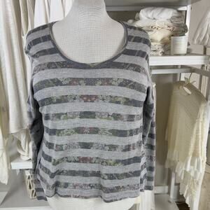 Weavers sz. XL women's gray and metallic striped casual knit top #2101